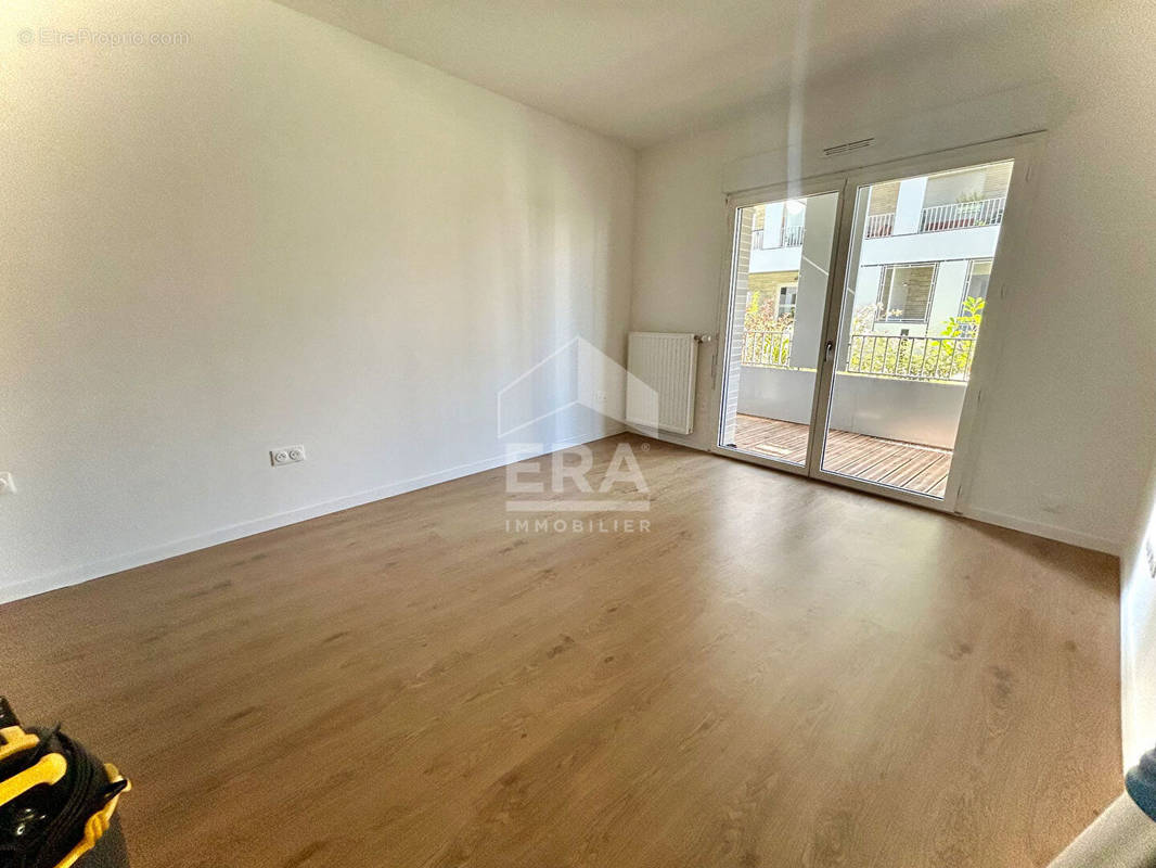 Appartement à NANTERRE