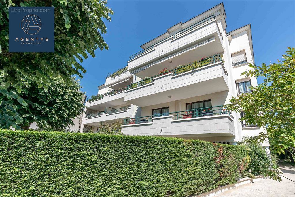 Appartement à LE PERREUX-SUR-MARNE