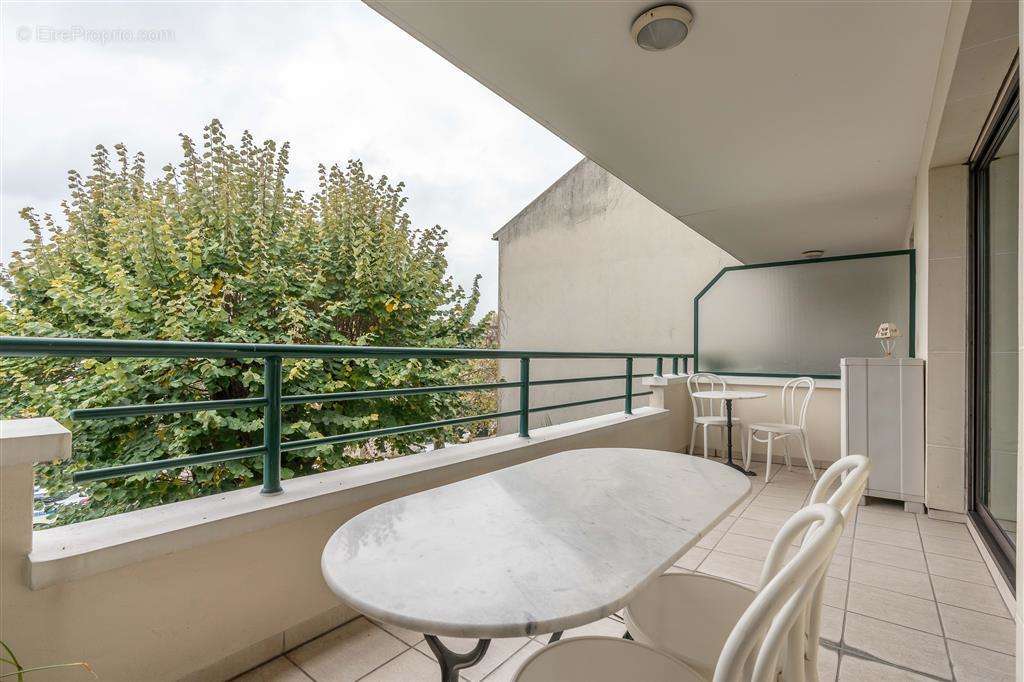 Appartement à LE PERREUX-SUR-MARNE