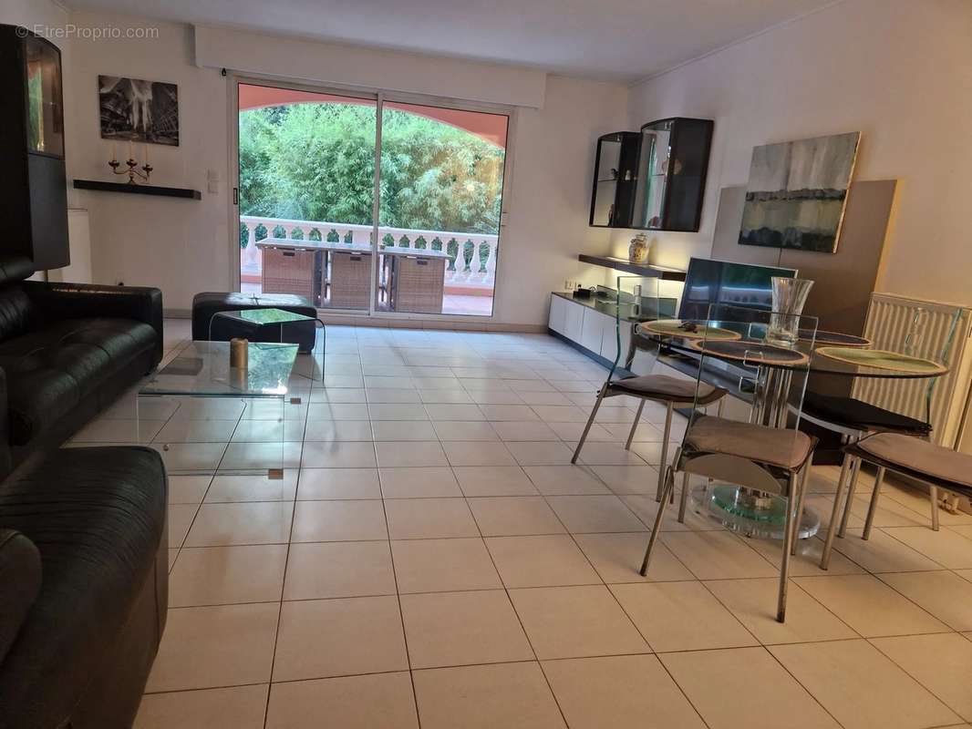 Appartement à CAGNES-SUR-MER