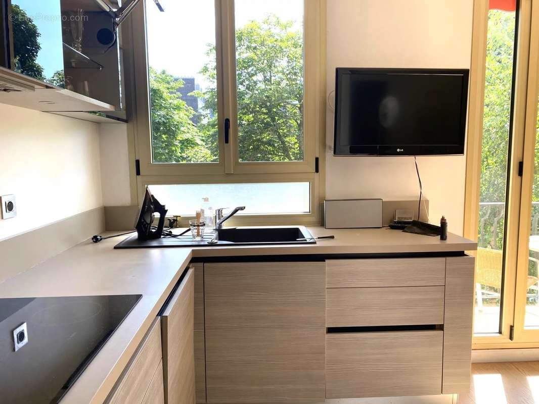 Appartement à NEUILLY-SUR-SEINE