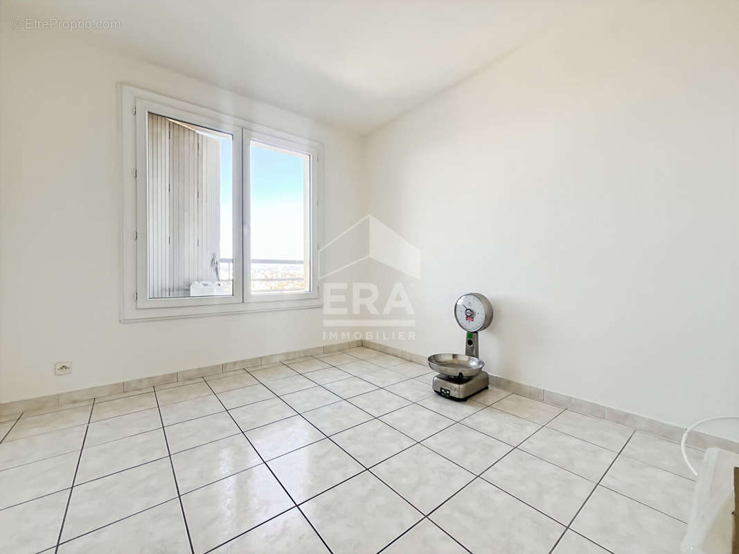 Appartement à MARSEILLE-14E