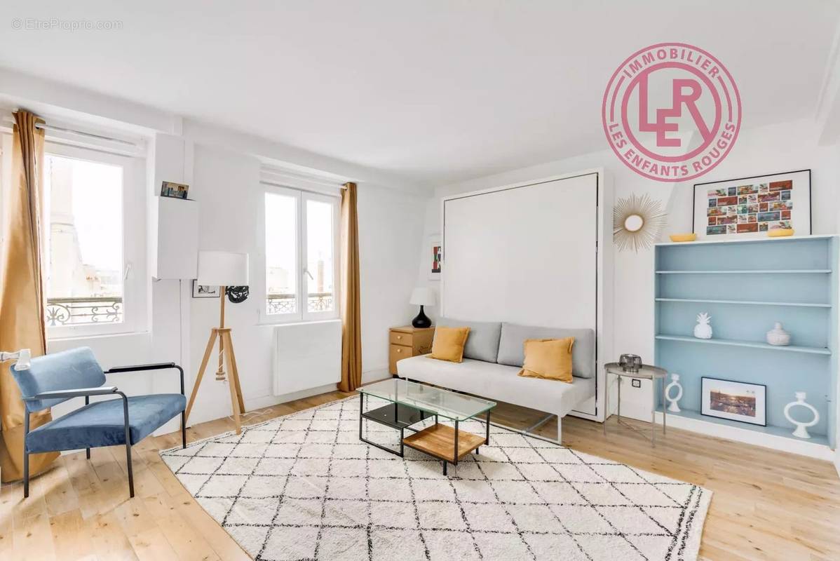 Appartement à PARIS-3E