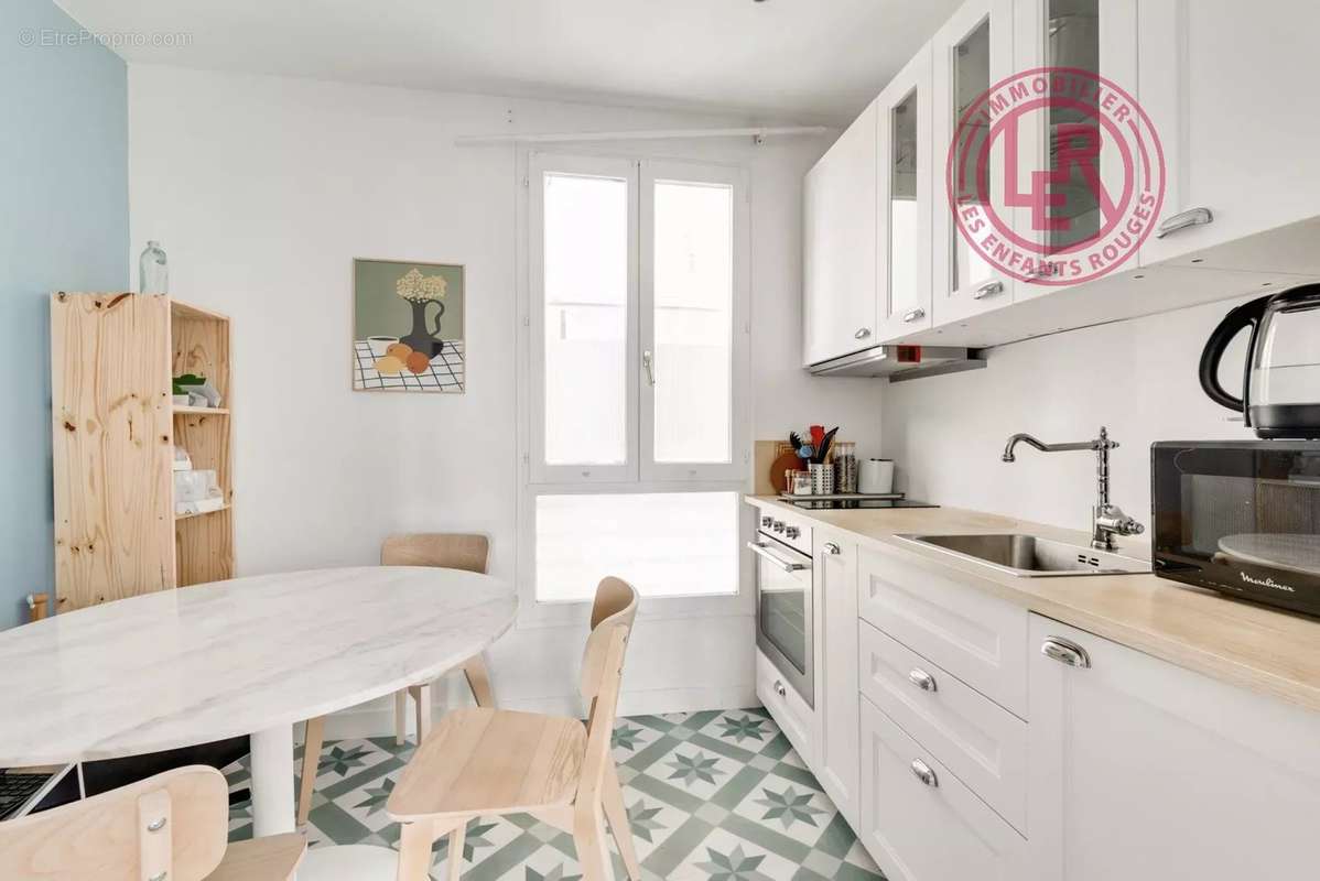 Appartement à PARIS-3E