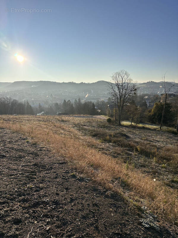 Terrain à LONS-LE-SAUNIER