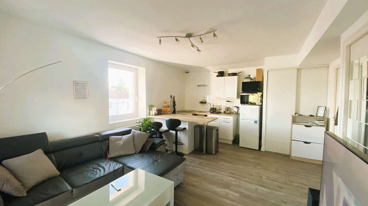 Appartement à SAINT-SEBASTIEN-SUR-LOIRE