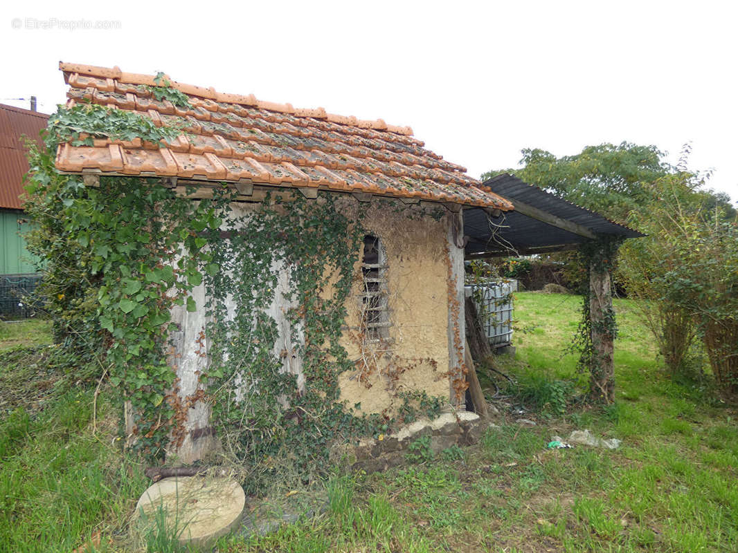 Maison à SAINT-HILAIRE-DU-HARCOUET