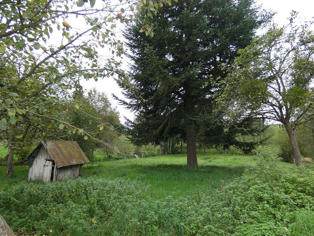 Maison à SAINT-HILAIRE-DU-HARCOUET