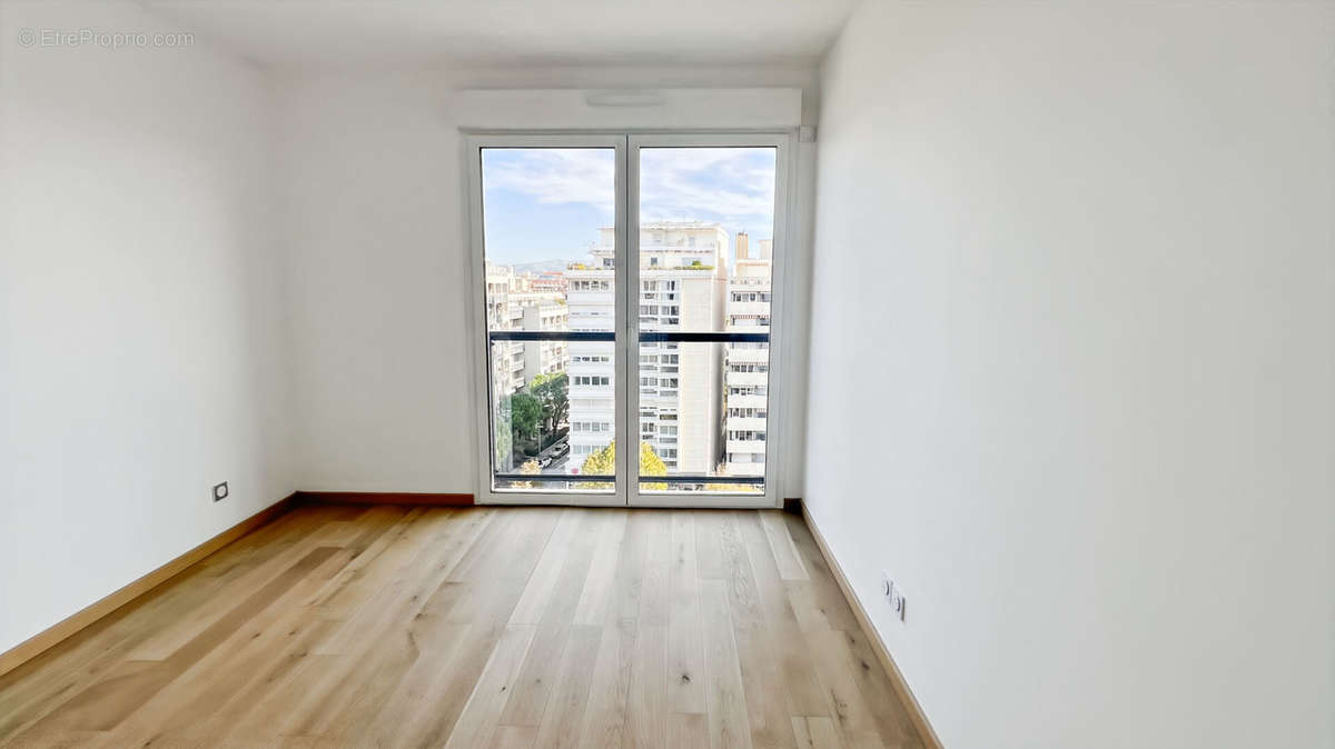 Appartement à MARSEILLE-8E