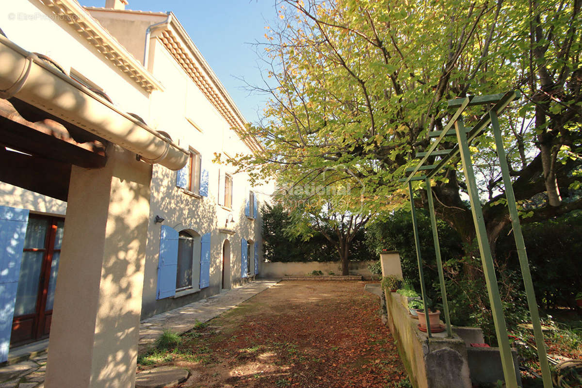 Maison à BEAUMES-DE-VENISE