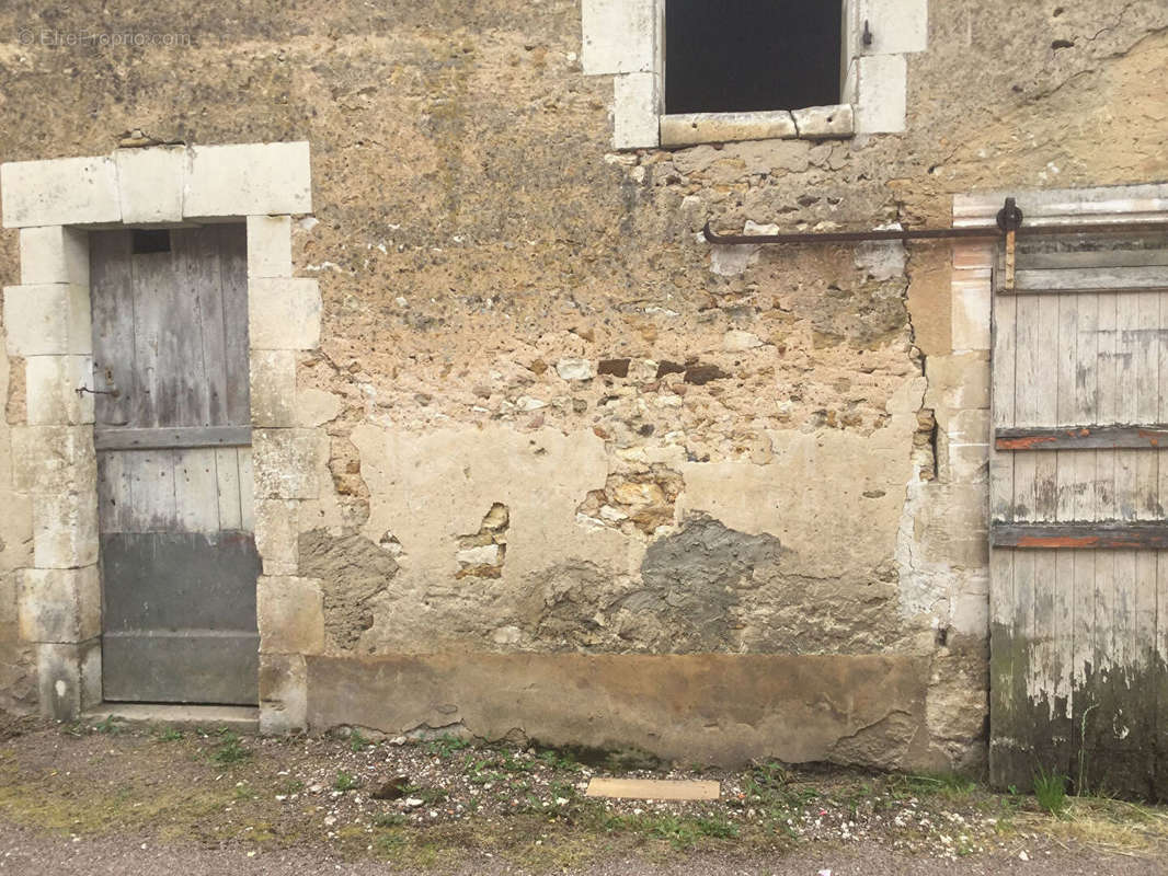 Appartement à LEUGNY