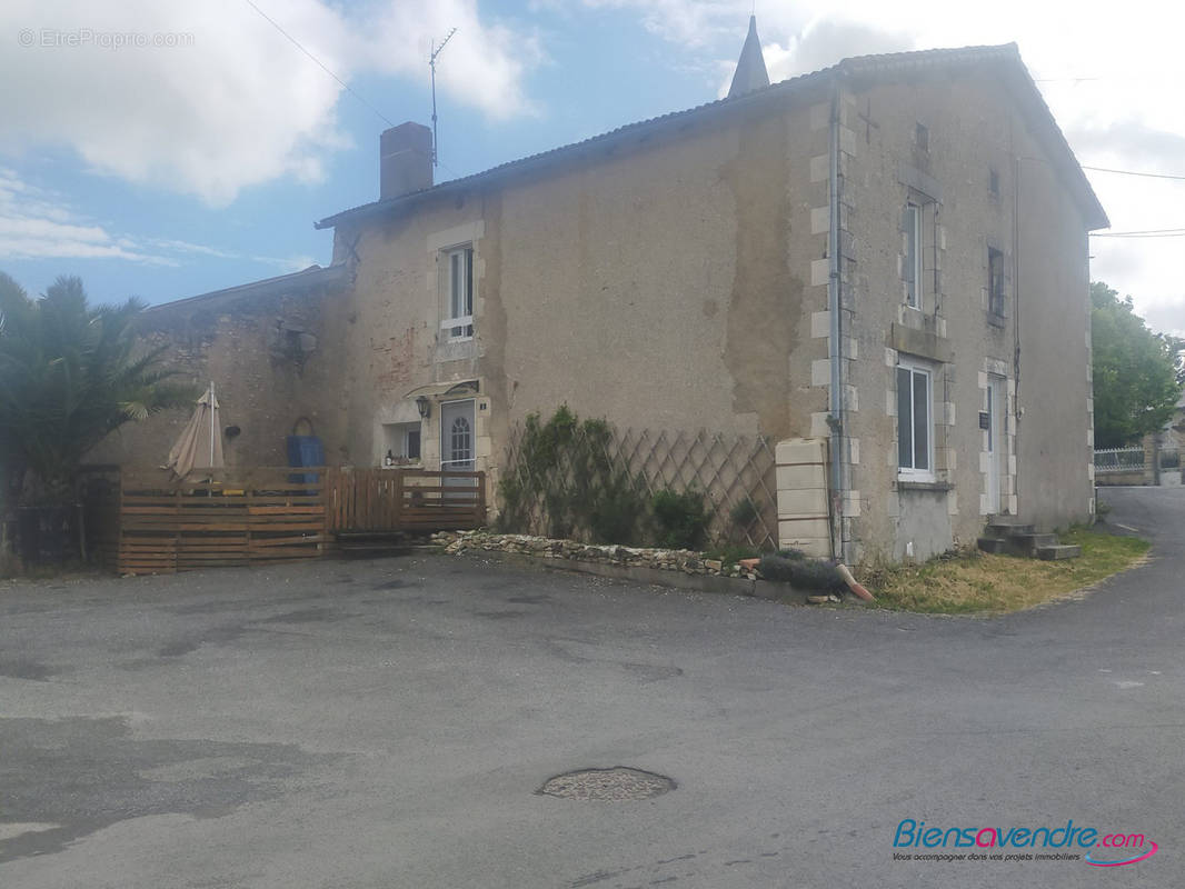 Maison à CHAUVIGNY