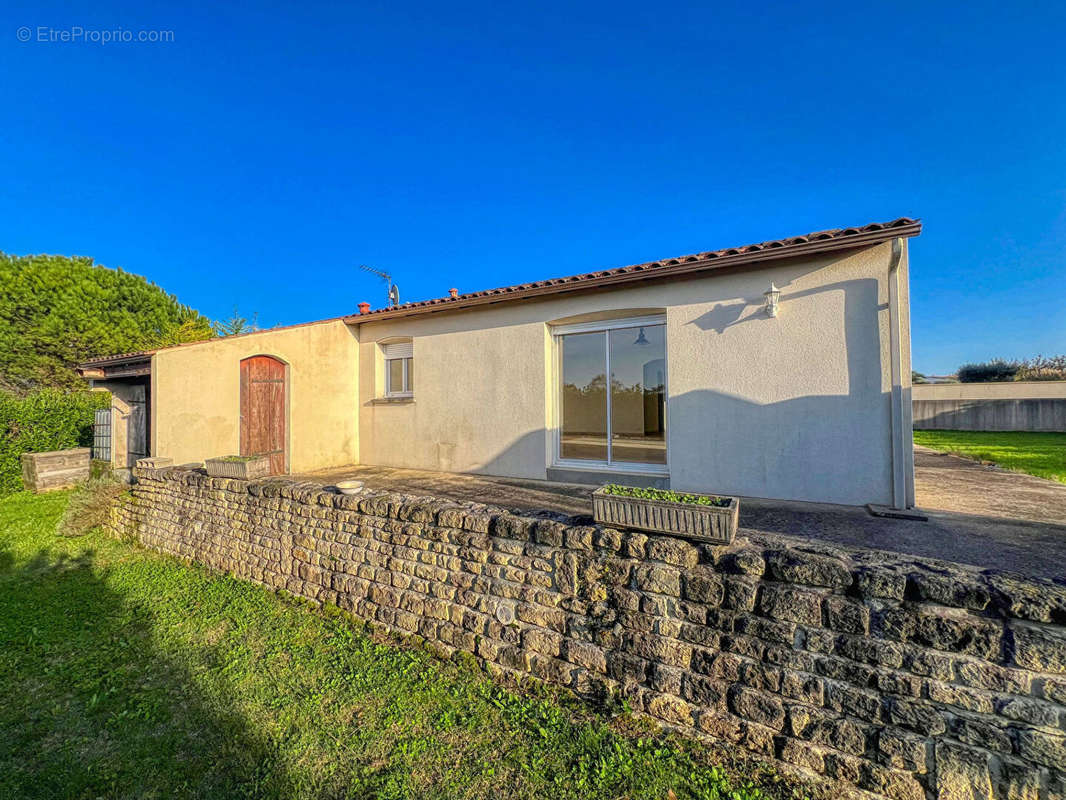 Maison à MESCHERS-SUR-GIRONDE