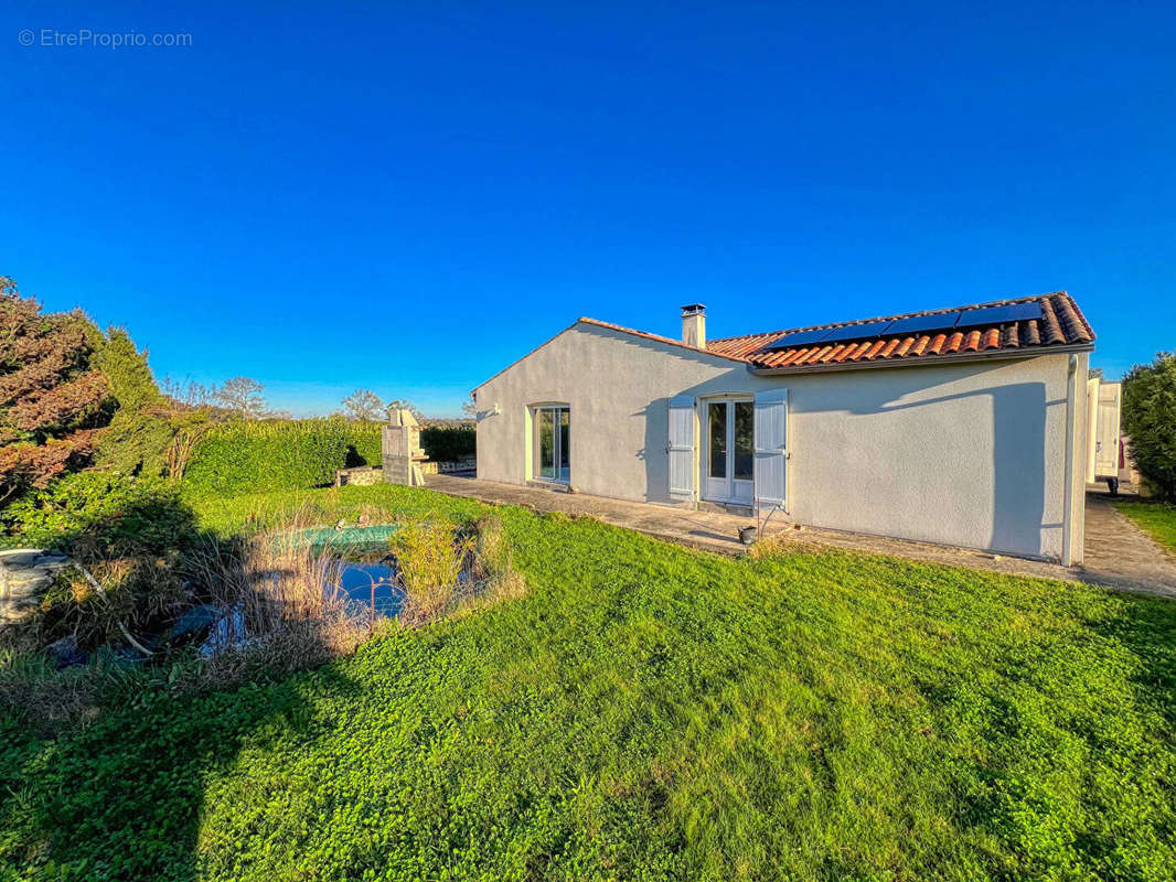 Maison à MESCHERS-SUR-GIRONDE