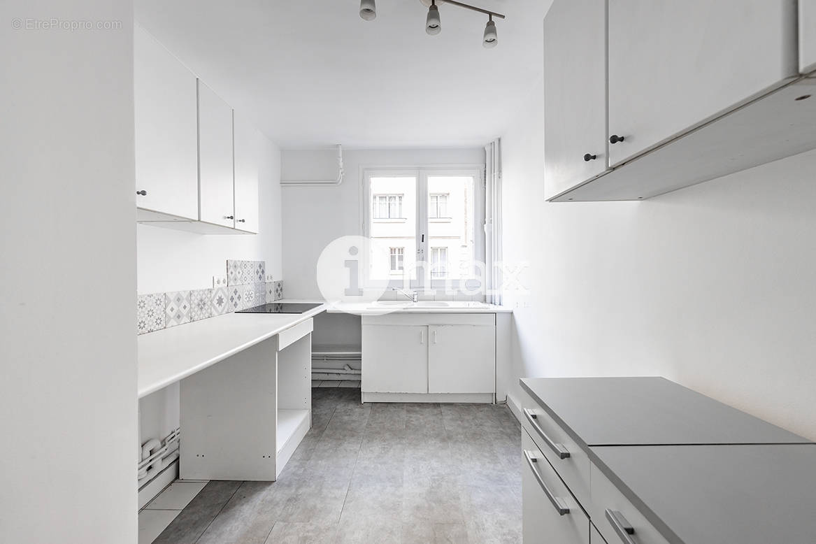 Appartement à LEVALLOIS-PERRET