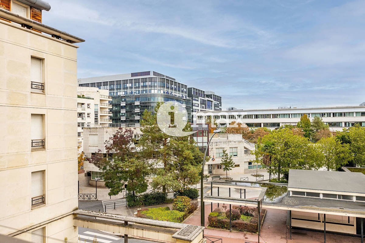 Appartement à LEVALLOIS-PERRET