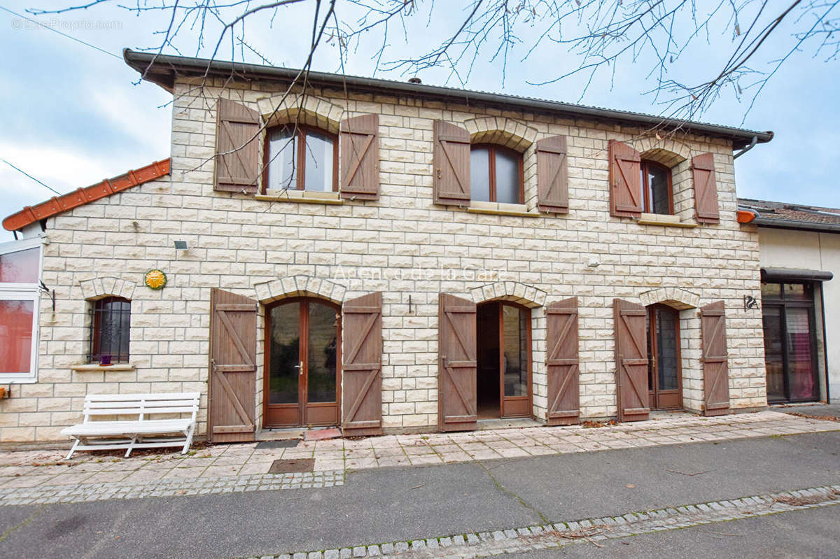 Maison à MAISONS-LAFFITTE