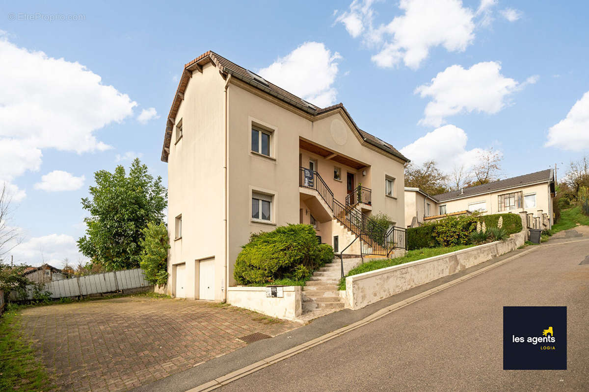 Appartement à NEUVES-MAISONS