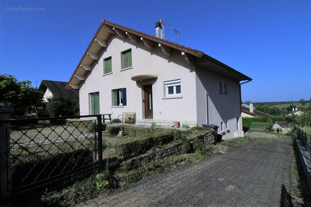 Maison à SAINT-AMOUR