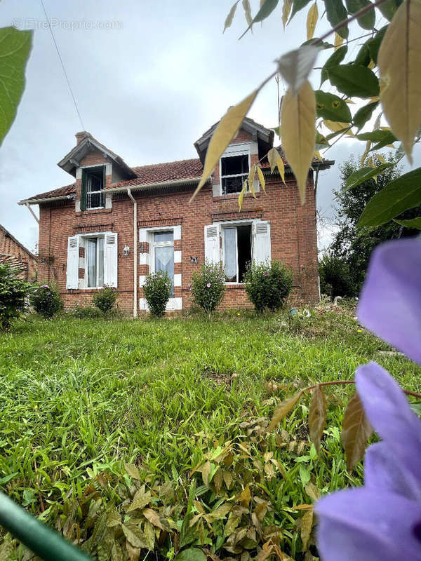 Maison à YVOY-LE-MARRON