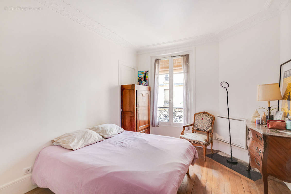 Appartement à PARIS-12E