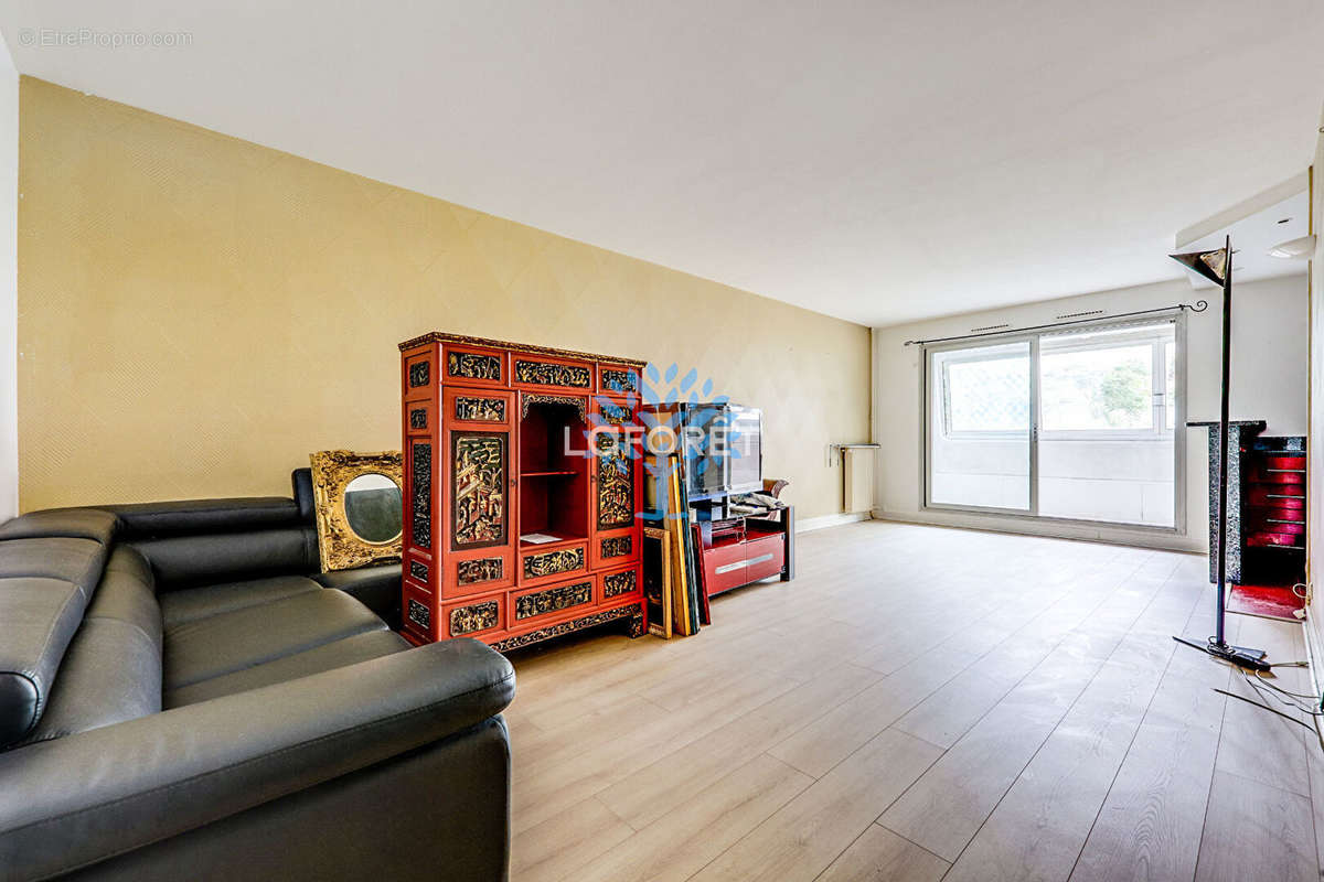 Appartement à PARIS-20E