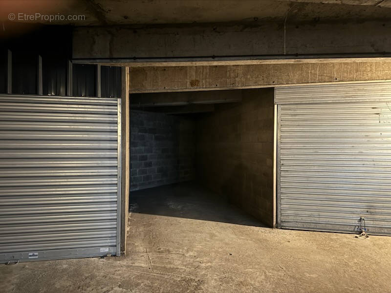 Parking à SOTTEVILLE-LES-ROUEN