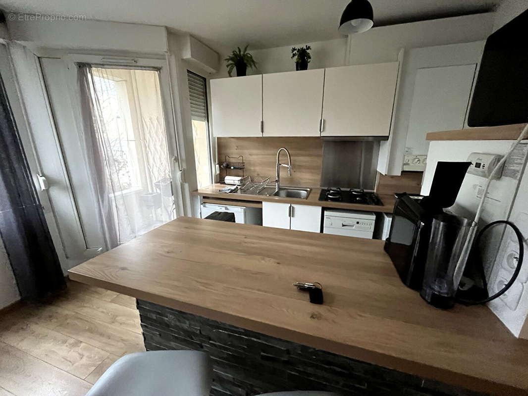 Appartement à MONTIGNY-LE-BRETONNEUX