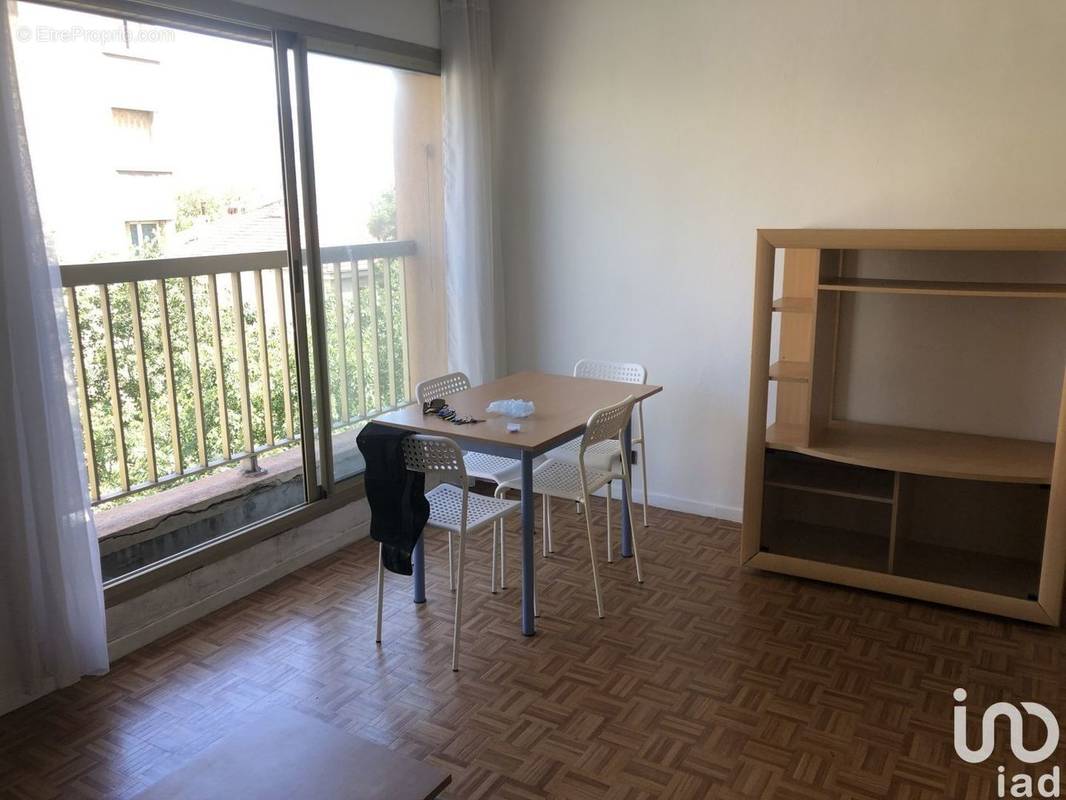 Photo 1 - Appartement à MARSEILLE-10E