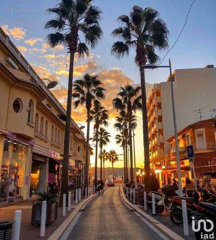 Photo 1 - Commerce à ANTIBES