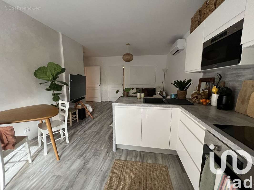 Photo 2 - Appartement à LA LONDE-LES-MAURES