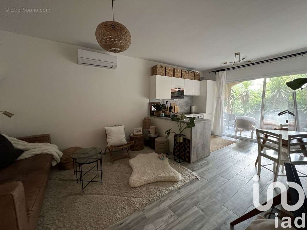 Photo 3 - Appartement à LA LONDE-LES-MAURES