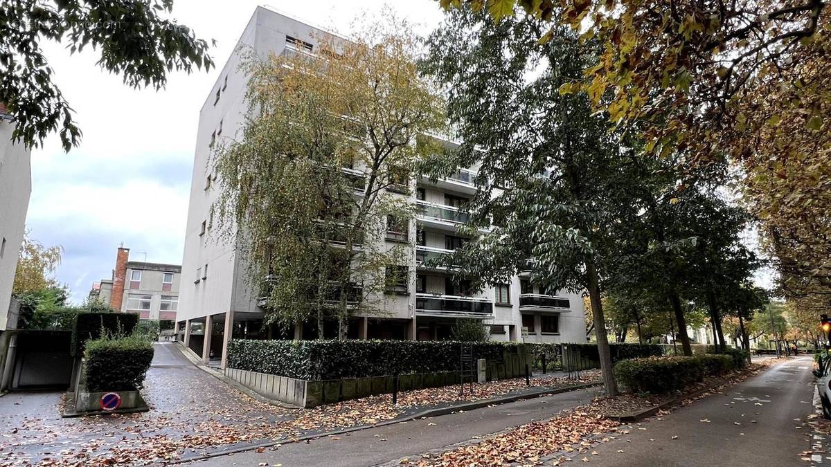 Photo 1 - Parking à MAISONS-ALFORT