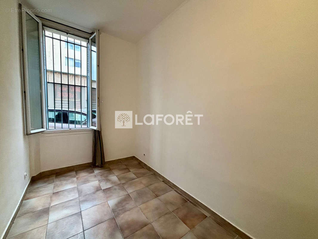 Appartement à MARSEILLE-15E