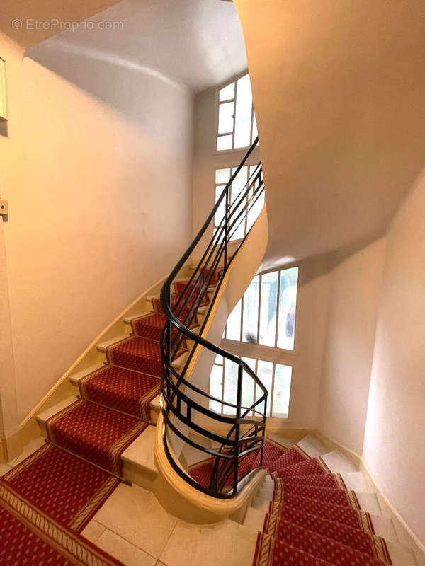 Appartement à BOIS-COLOMBES