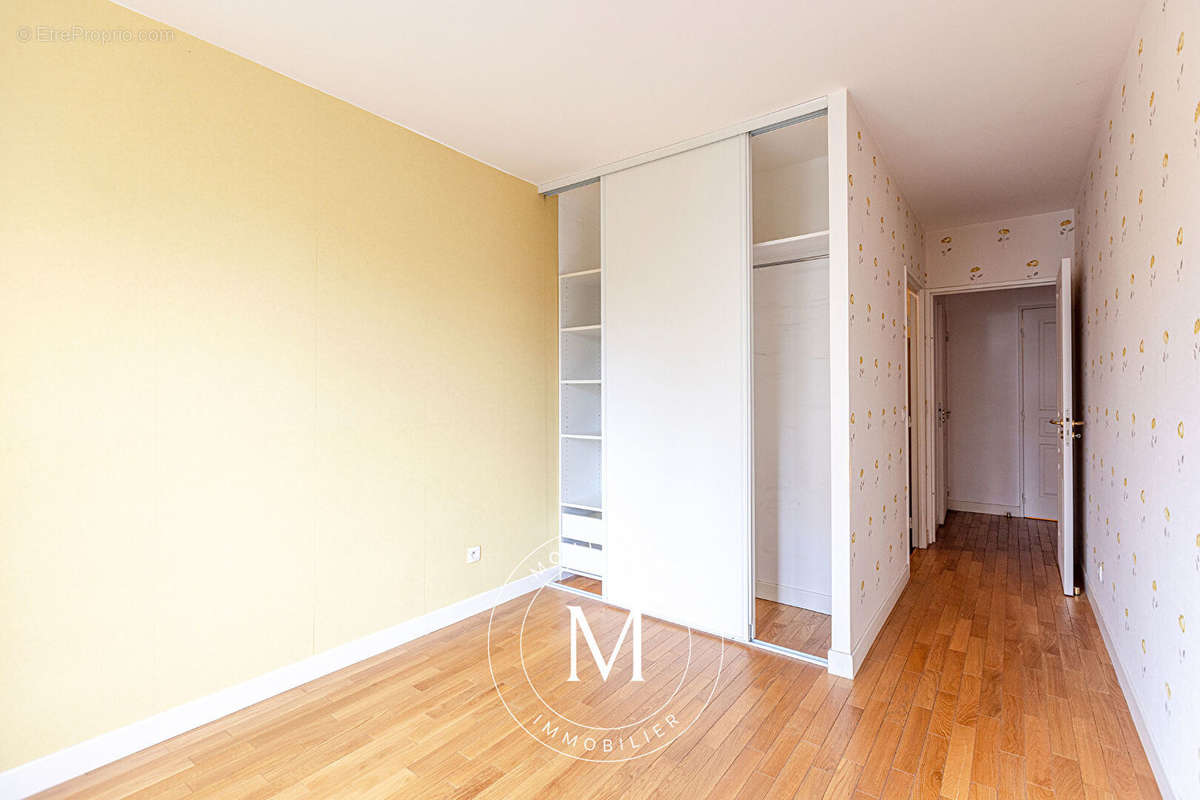 Appartement à MONTROUGE