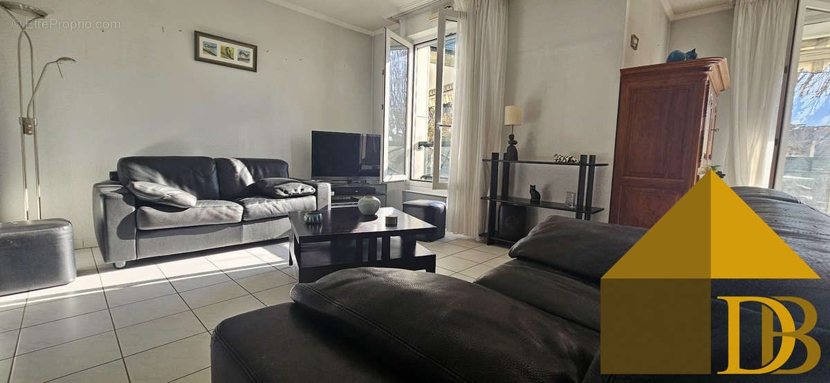 Appartement à MAISONS-ALFORT