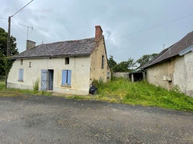 Maison à LA PUYE