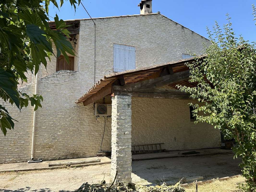 Maison à FORCALQUIER