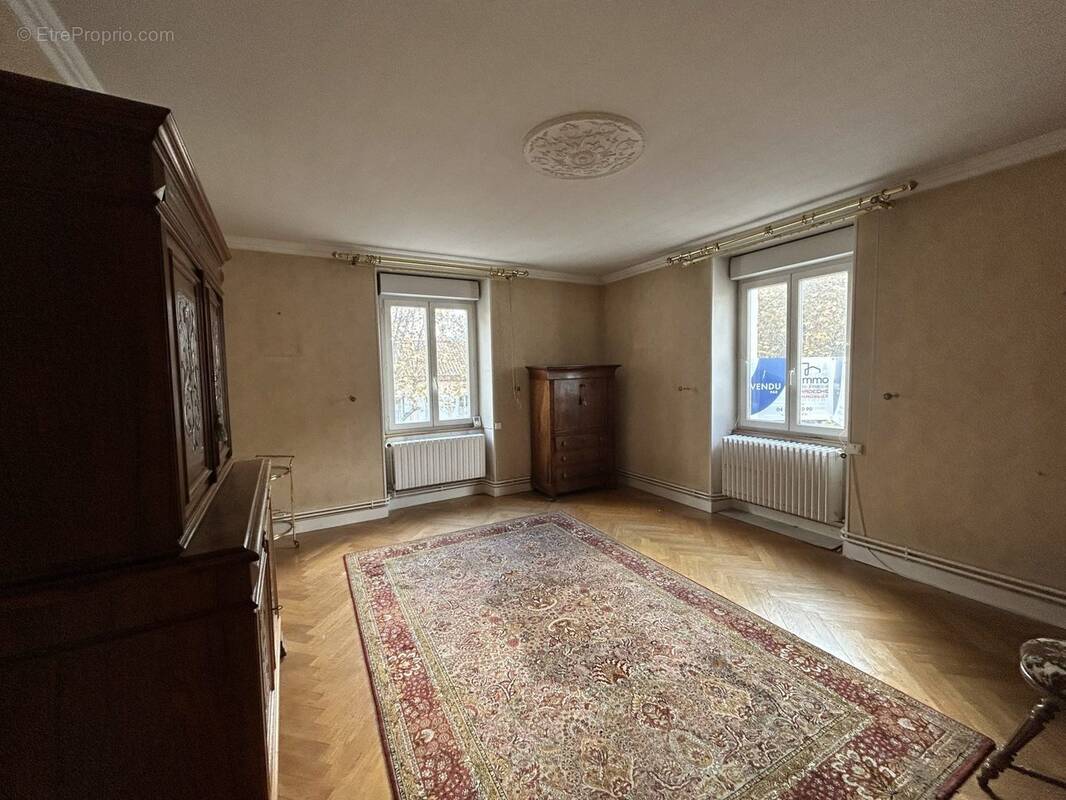 Appartement à PRIVAS