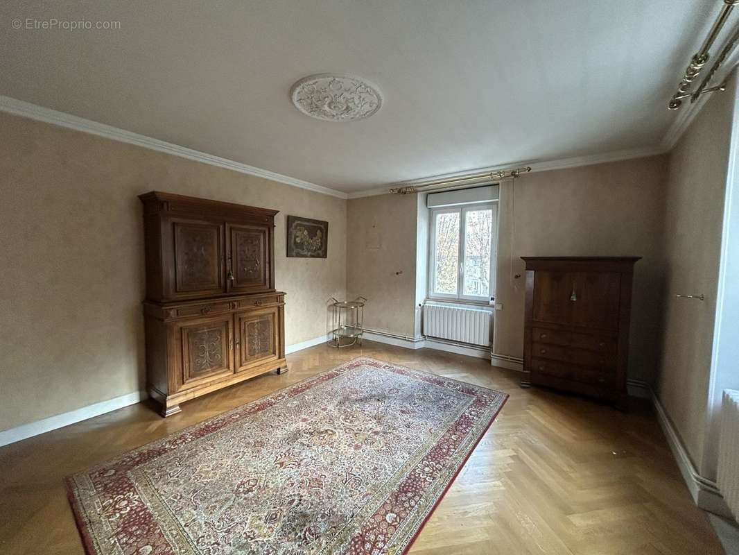 Appartement à PRIVAS