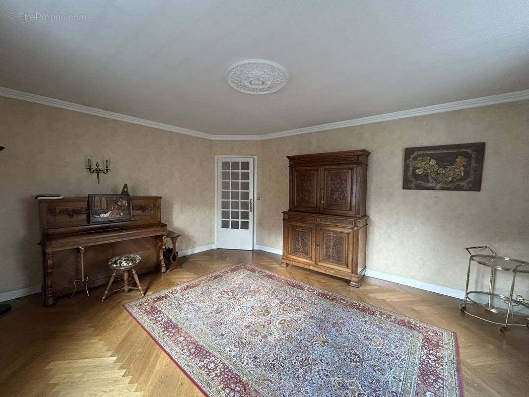 Appartement à PRIVAS