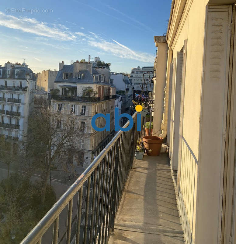 Appartement à PARIS-9E