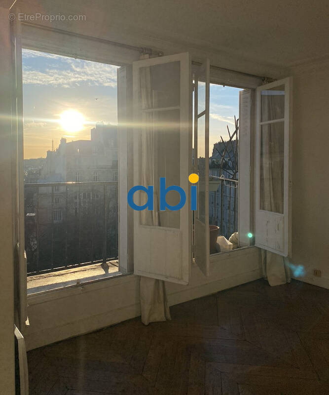 Appartement à PARIS-9E