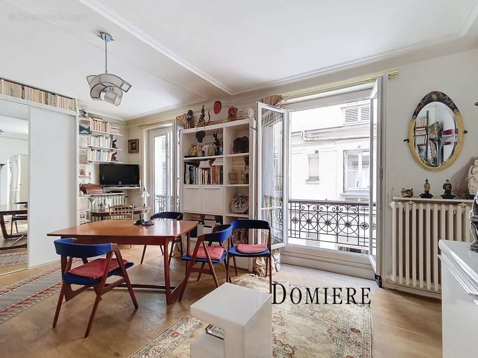 Appartement à PARIS-17E