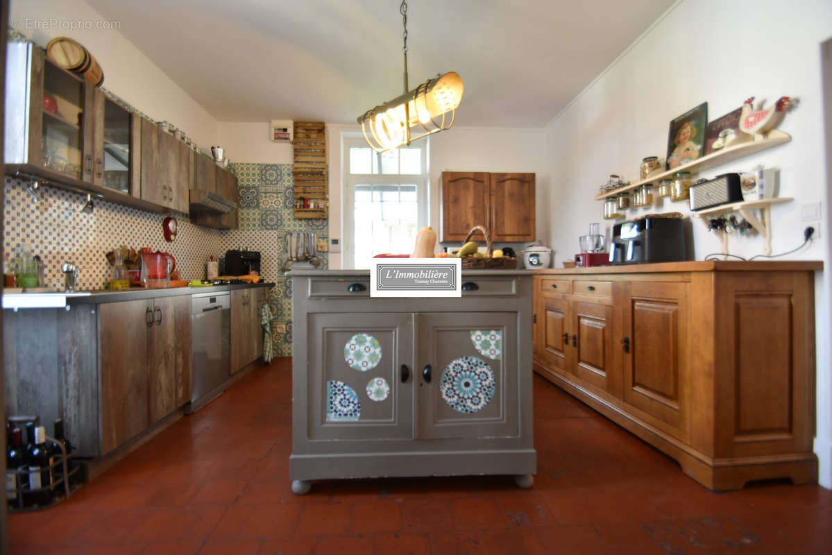 Maison à TONNAY-CHARENTE