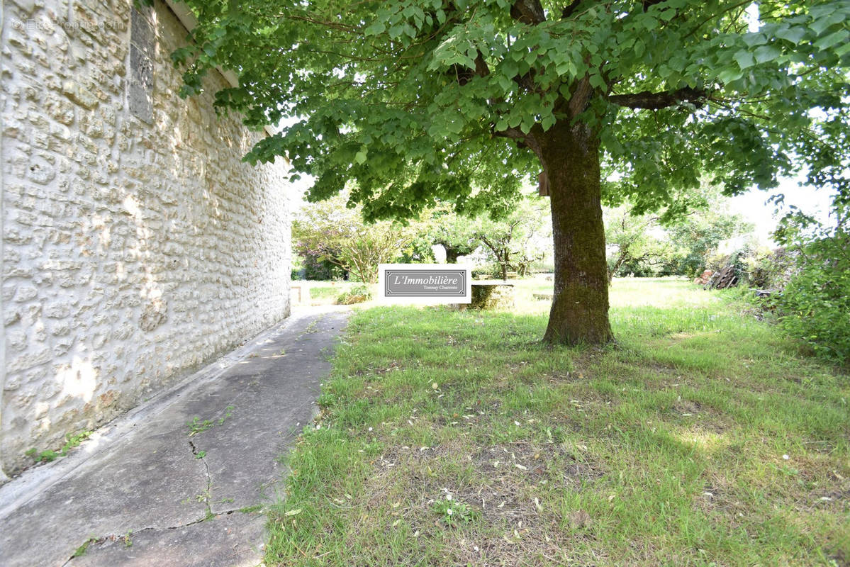 Maison à TONNAY-CHARENTE