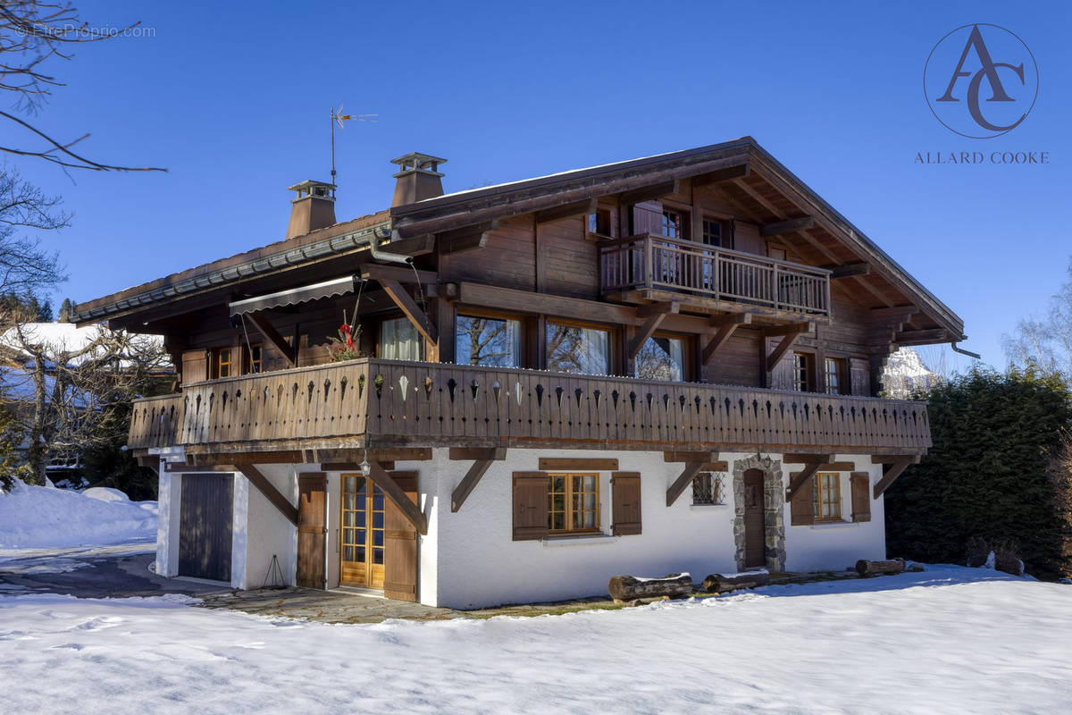 Maison à COMBLOUX