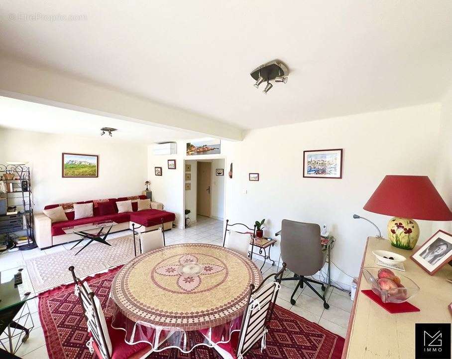 Appartement à SIX-FOURS-LES-PLAGES