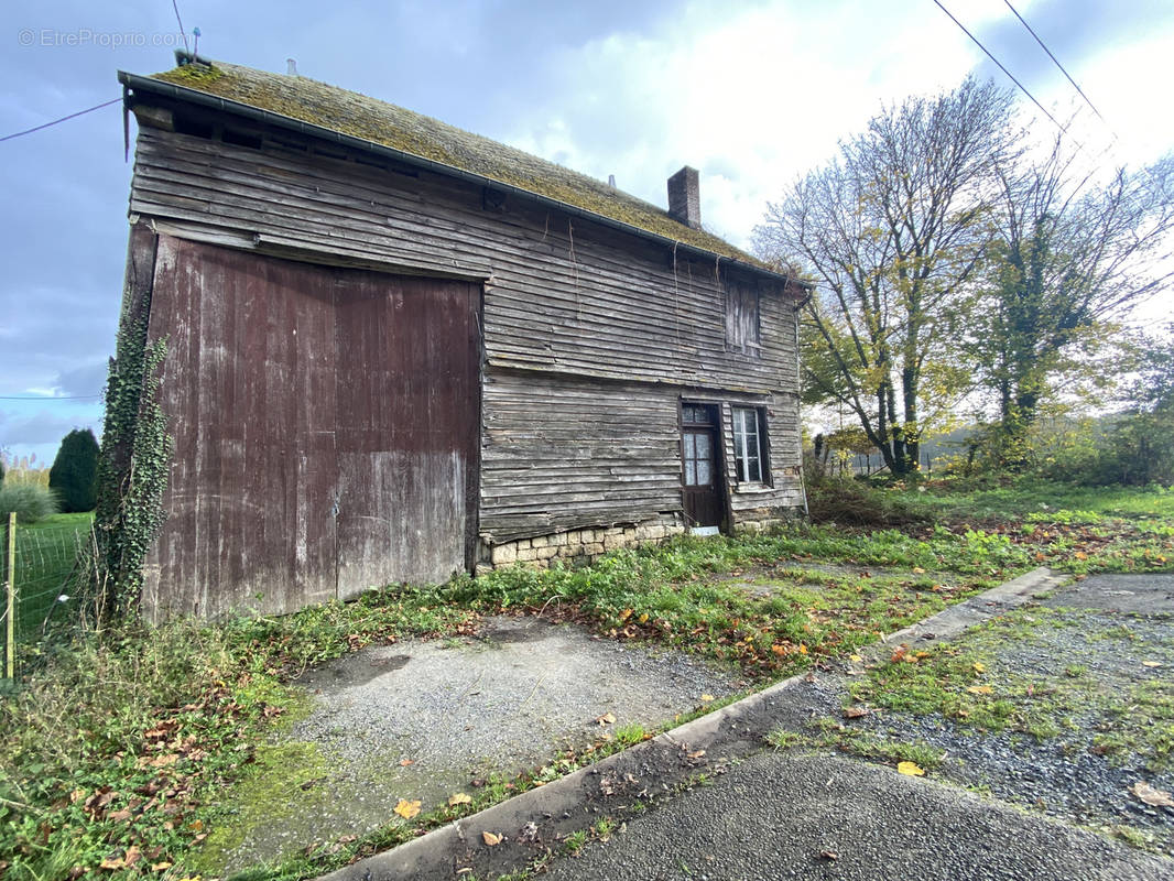 Maison à AUBENTON